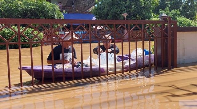 Water level outside of New Heights Ministry building in Chiang Mai. Local volunteers delivered fresh water to the residents.